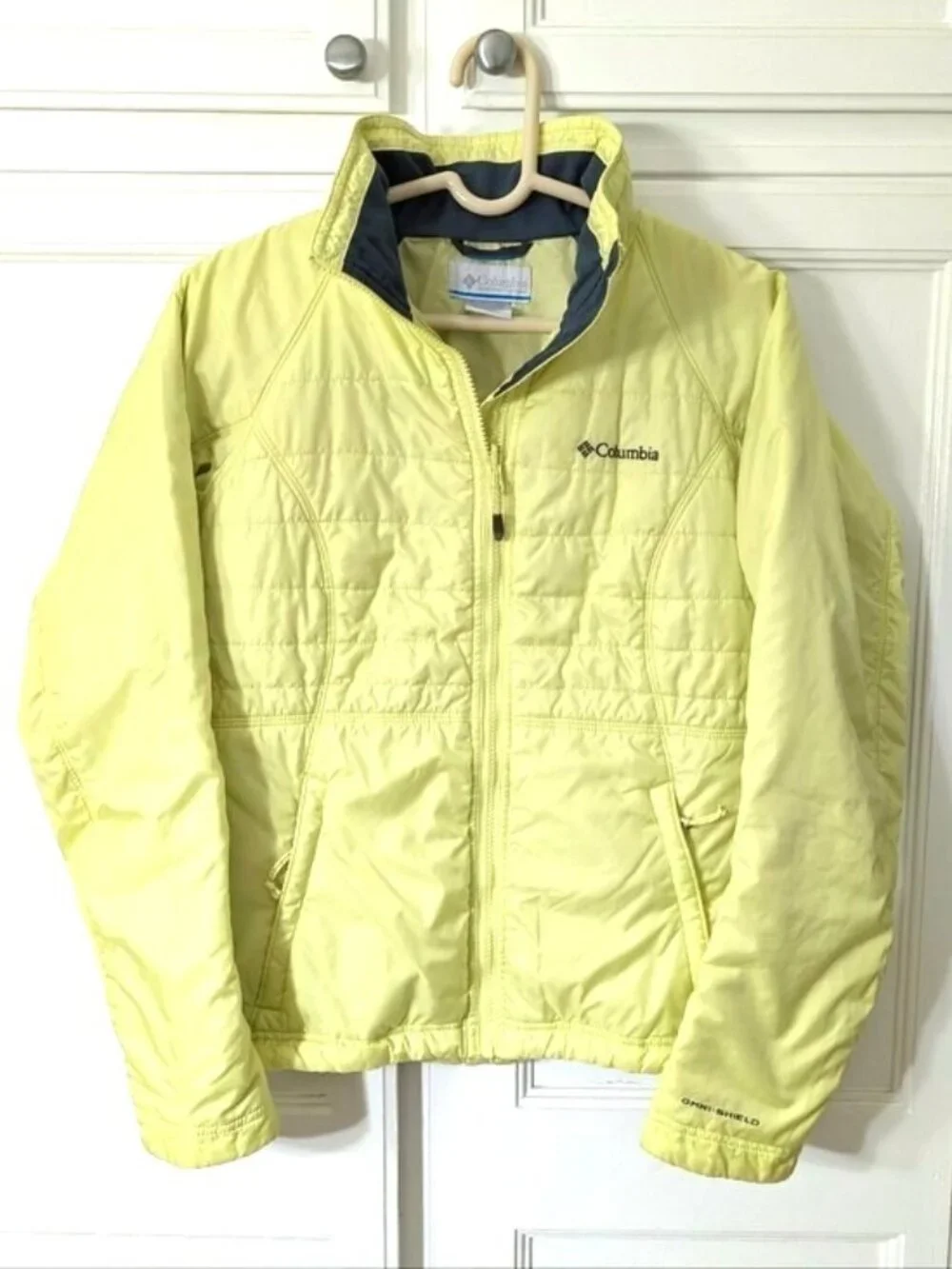 Columbia Women's Interchange Lightweight Puffer Jacket Neon M